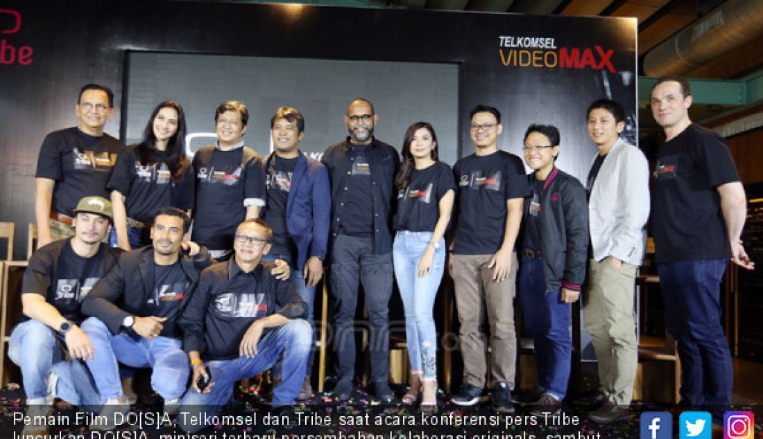 Pemain Film DO[S]A, Telkomsel dan Tribe saat acara konferensi pers Tribe luncurkan DO[S]A, miniseri terbaru persembahan kolaborasi originals, sambut kerjasama dengan Telkomsel, Jakarta, Rabu (28/3). - JPNN.com