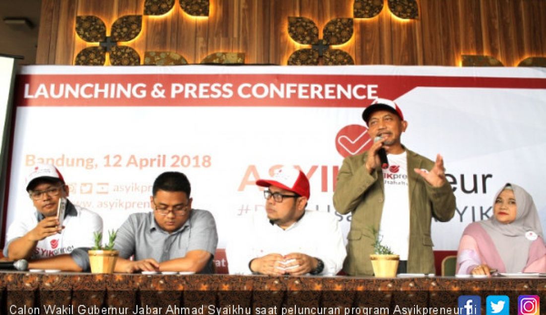 Calon Wakil Gubernur Jabar Ahmad Syaikhu saat peluncuran program Asyikpreneur di Opieun Bandung, Jalan PHH Mustafa, Kota Bandung, Kamis (12/4). - JPNN.com