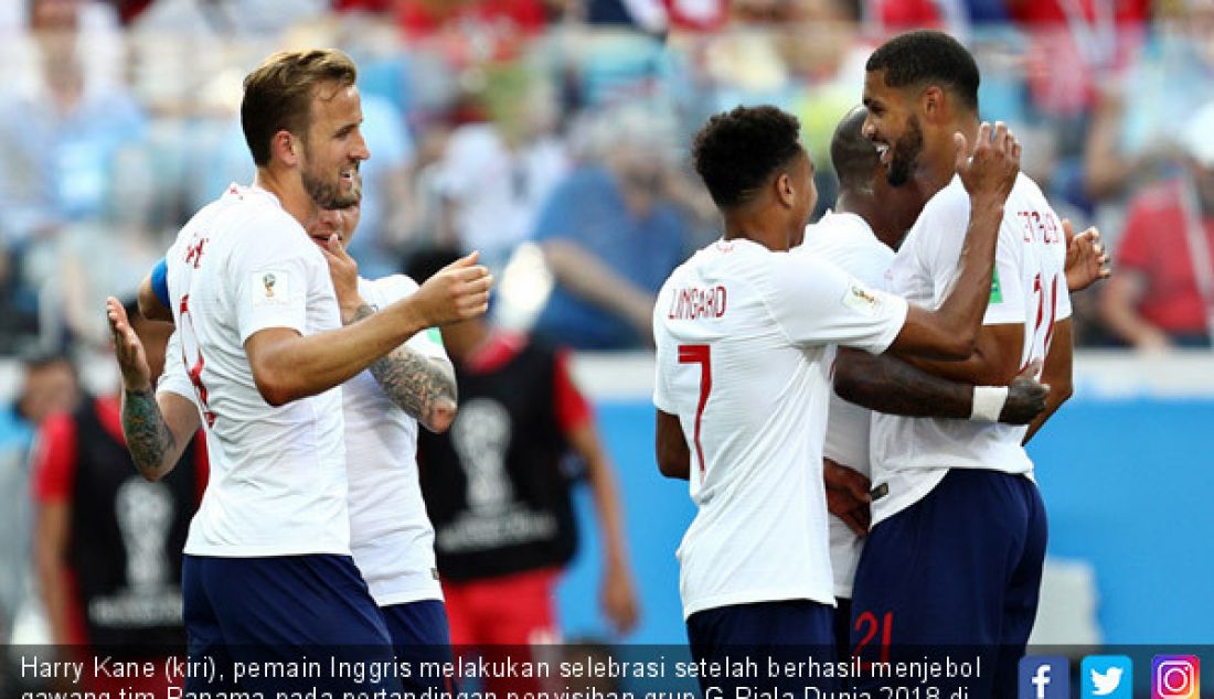 Harry Kane (kiri), pemain Inggris melakukan selebrasi setelah berhasil menjebol gawang tim Panama pada pertandingan penyisihan grup G Piala Dunia 2018 di Stadion Nizhny Novgorod, Rusia, Minggu (24/6). - JPNN.com