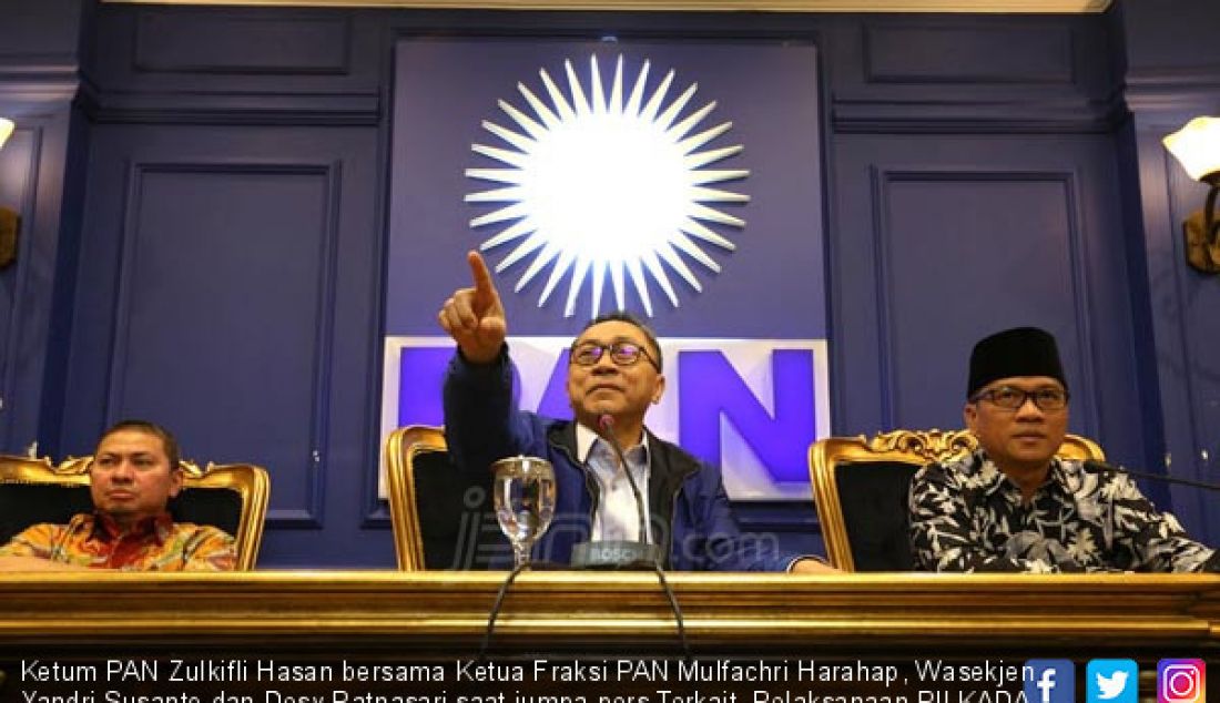 Ketum PAN Zulkifli Hasan bersama Ketua Fraksi PAN Mulfachri Harahap, Wasekjen Yandri Susanto dan Desy Ratnasari saat jumpa pers Terkait Pelaksanaan PILKADA Serentak dan Perkembangan Politik Menjelang PILEG dan PILPRES 2019. - JPNN.com