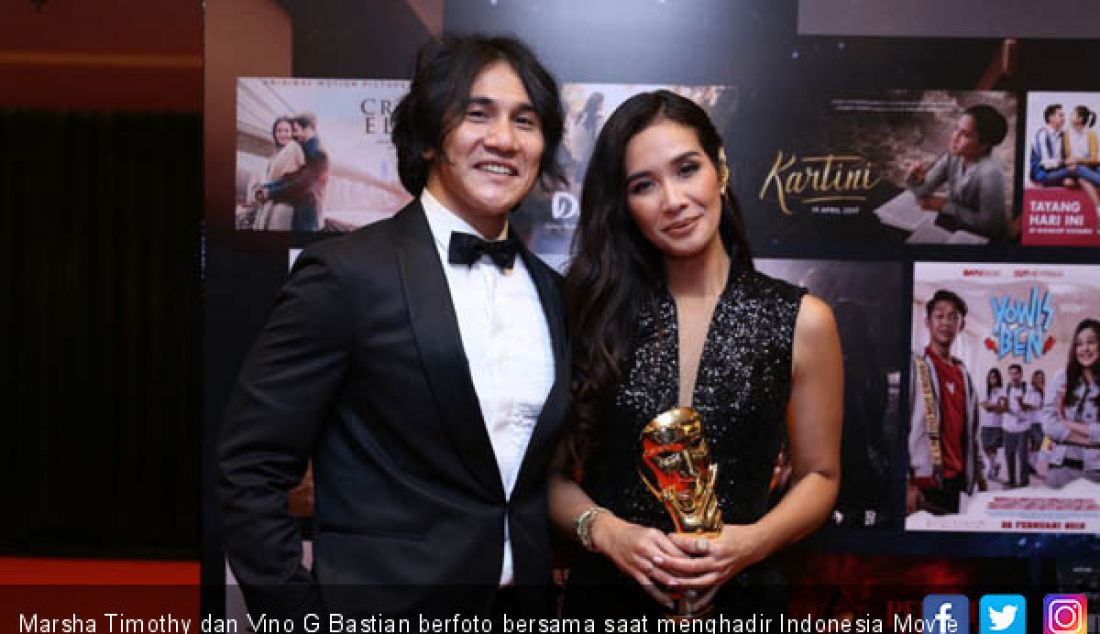 Marsha Timothy dan Vino G Bastian berfoto bersama saat menghadir Indonesia Movie Actors Award di Jakarta, Rabu (4/7). - JPNN.com