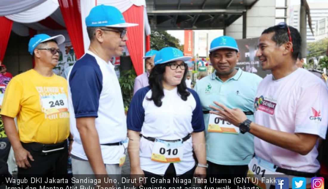 Wagub DKI Jakarta Sandiaga Uno, Dirut PT Graha Niaga Tata Utama (GNTU) Fakky Ismai dan Mantan Atlit Bulu Tangkis Icuk Sugiarto saat acara fun walk, Jakarta, Minggu (29/7). - JPNN.com