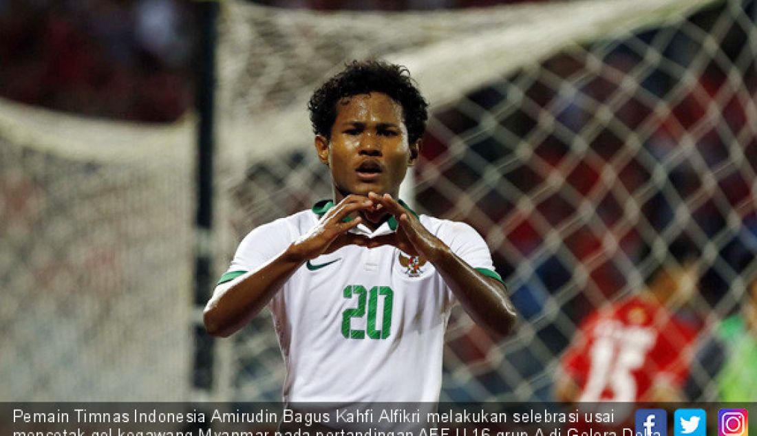 Pemain Timnas Indonesia Amirudin Bagus Kahfi Alfikri melakukan selebrasi usai mencetak gol kegawang Myanmar pada pertandingan AFF U 16 grup A di Gelora Delta Sidoarjo Jawa Timur, Selasa (31/7). - JPNN.com