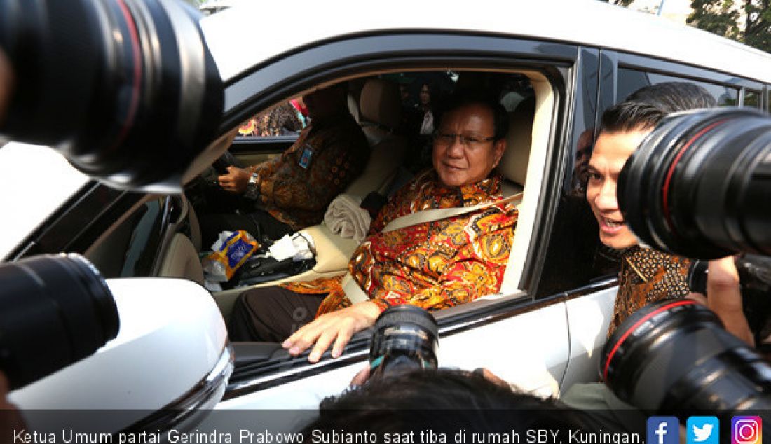 Ketua Umum partai Gerindra Prabowo Subianto saat tiba di rumah SBY, Kuningan, Jakarta, Kamis (9/8). - JPNN.com