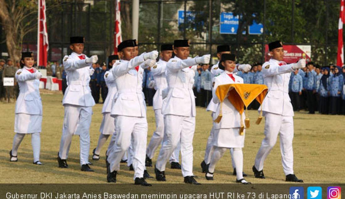Gubernur DKI Jakarta Anies Baswedan memimpin upacara HUT RI ke 73 di Lapangan Banteng, Jakarta, Jumat (17/8). - JPNN.com