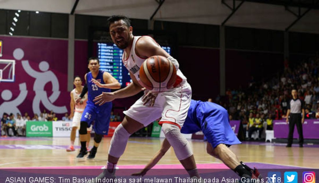 ASIAN GAMES: Tim Basket Indonesia saat melawan Thailand pada Asian Games 2018. - JPNN.com