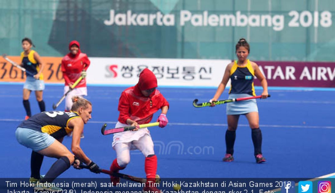 Tim Hoki Indonesia (merah) saat melawan Tim Hoki Kazakhstan di Asian Games 2018, Jakarta, Kamis (23/8). Indonesia menang atas Kazakhstan dengan skor 2-1. - JPNN.com