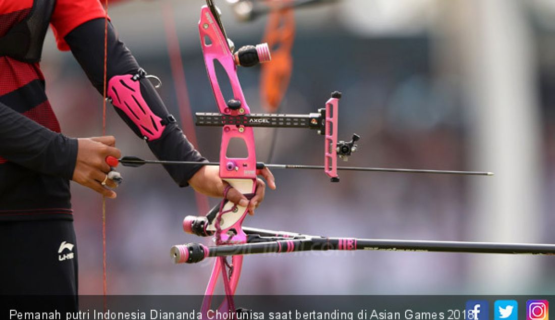 Pemanah putri Indonesia Diananda Choirunisa saat bertanding di Asian Games 2018, Jakarta, Selasa (28/8). - JPNN.com