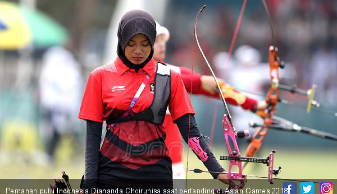 Pemanah putri Indonesia Diananda Choirunisa saat bertanding di Asian Games 2018, Jakarta, Selasa (28/8). - JPNN.com