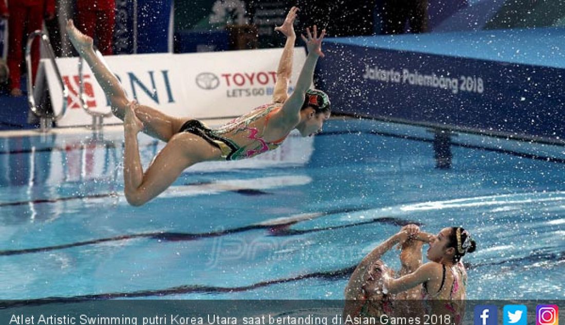 Atlet Artistic Swimming putri Korea Utara saat bertanding di Asian Games 2018, Jakarta, Rabu (29/8). - JPNN.com