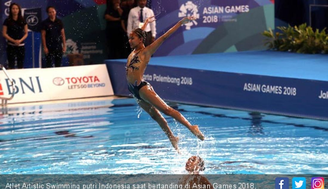 Atlet Artistic Swimming putri Indonesia saat bertanding di Asian Games 2018, Jakarta, Rabu (29/8). - JPNN.com