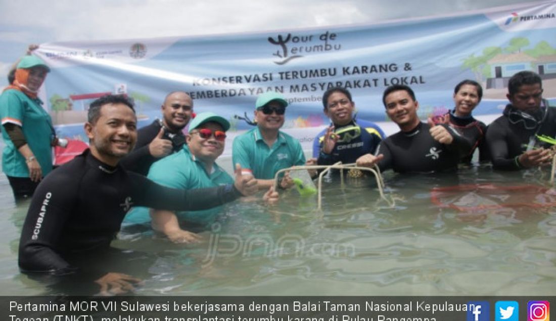 Pertamina MOR VII Sulawesi bekerjasama dengan Balai Taman Nasional Kepulauan Togean (TNKT) melakukan transplantasi terumbu karang di Pulau Pangempa, Kepulauan Togean, Sulawesi Tenggara, Kamis (6/9). - JPNN.com