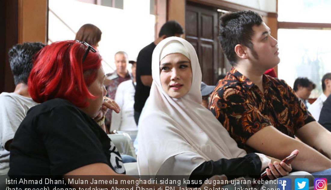 Istri Ahmad Dhani, Mulan Jameela menghadiri sidang kasus dugaan ujaran kebencian (hate speech) dengan terdakwa Ahmad Dhani di PN Jakarta Selatan, Jakarta, Senin (17/9). - JPNN.com