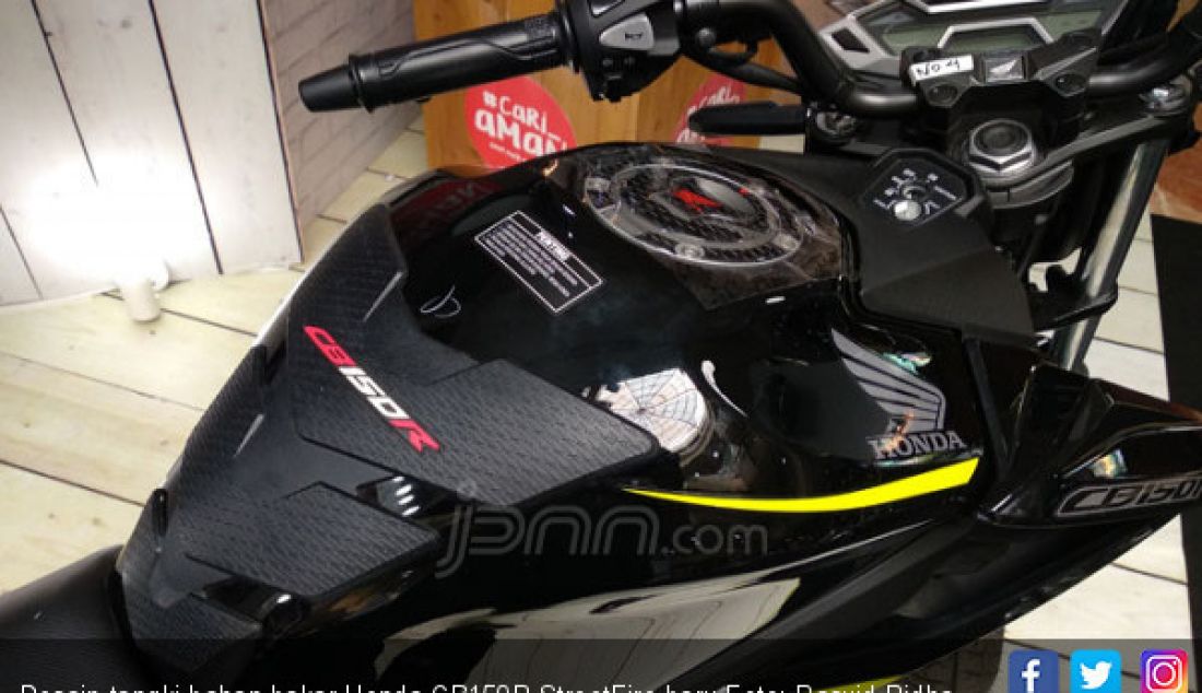 Desain tangki bahan bakar Honda CB150R StreetFire baru - JPNN.com
