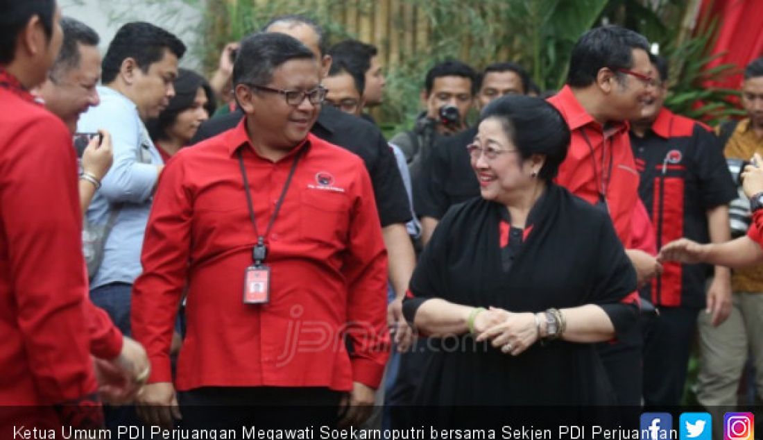 Ketua Umum PDI Perjuangan Megawati Soekarnoputri bersama Sekjen PDI Perjuangan Hasto Kristiyanto - JPNN.com