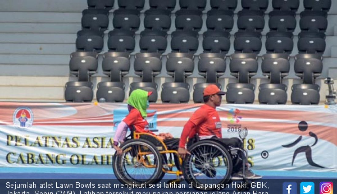 Sejumlah atlet Lawn Bowls saat mengikuti sesi latihan di Lapangan Hoki, GBK, Jakarta, Senin (24/9). Latihan tersebut merupakan persiapan jelang Asian Para Games 2018. - JPNN.com