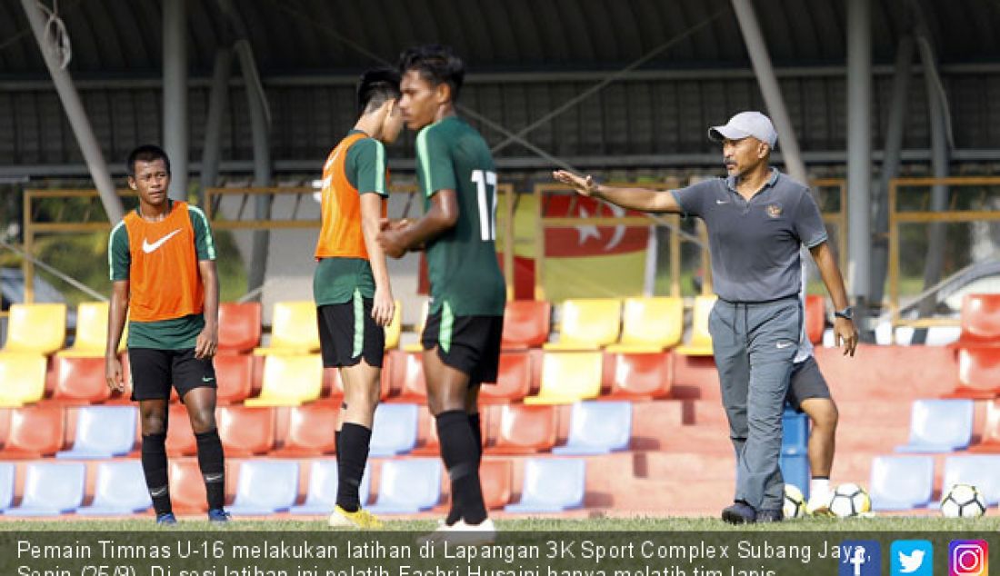 Pemain Timnas U-16 melakukan latihan di Lapangan 3K Sport Complex Subang Jaya, Senin (25/9). Di sesi latihan ini pelatih Fachri Husaini hanya melatih tim lapis kedua dan beberapa pemain utama dalam proses recovery. - JPNN.com