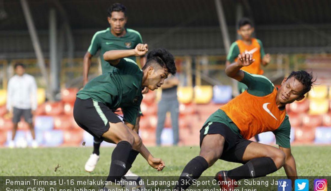 Pemain Timnas U-16 melakukan latihan di Lapangan 3K Sport Complex Subang Jaya, Senin (25/9). Di sesi latihan ini pelatih Fachri Husaini hanya melatih tim lapis kedua dan beberapa pemain utama dalam proses recovery. - JPNN.com