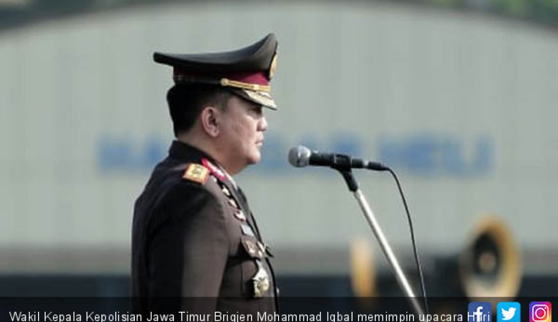 Wakil Kepala Kepolisian Jawa Timur Brigjen Mohammad Iqbal memimpin upacara Hari Kesaktian Pancasila di Mapolda Jawa Timur, Senin (1/10). - JPNN.com