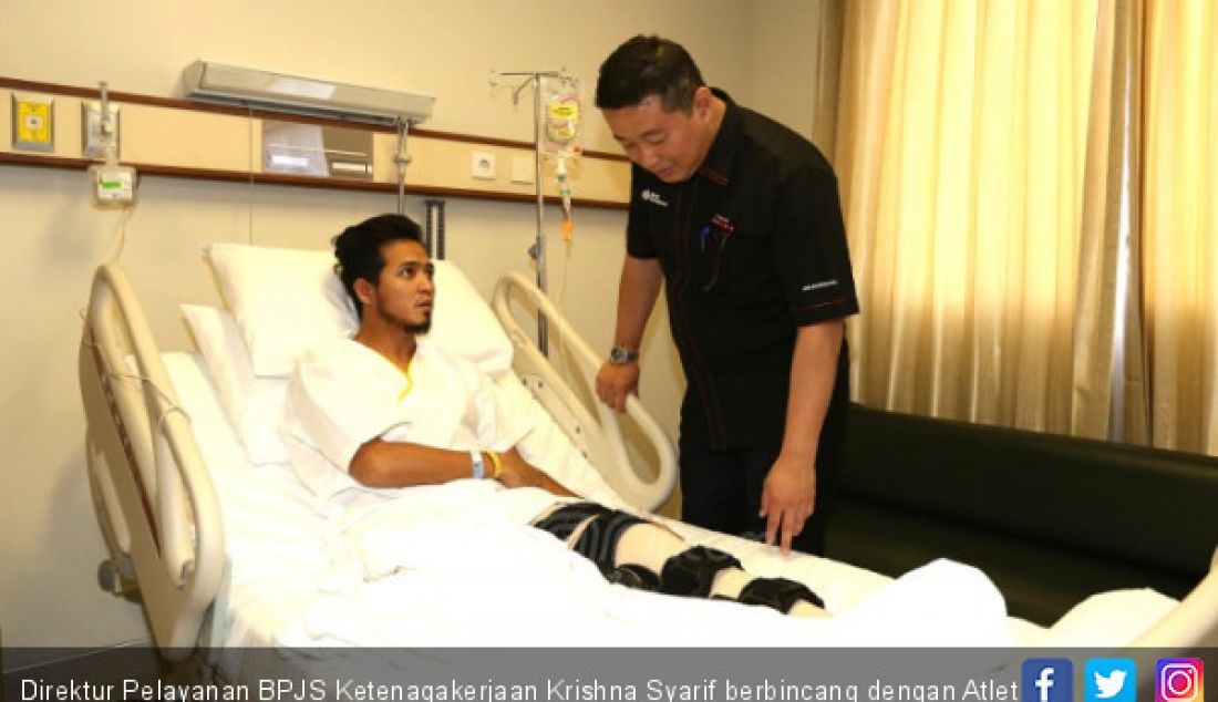 Direktur Pelayanan BPJS Ketenagakerjaan Krishna Syarif berbincang dengan Atlet Baseball All Luthvy Jonatha, Jakarta, Rabu (3/10). - JPNN.com