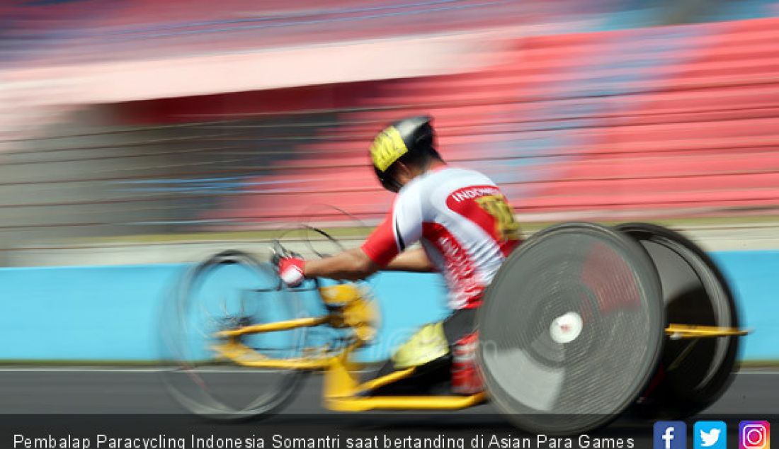 Pembalap Paracycling Indonesia Somantri saat bertanding di Asian Para Games 2018, Bogor, Selasa (9/10). - JPNN.com