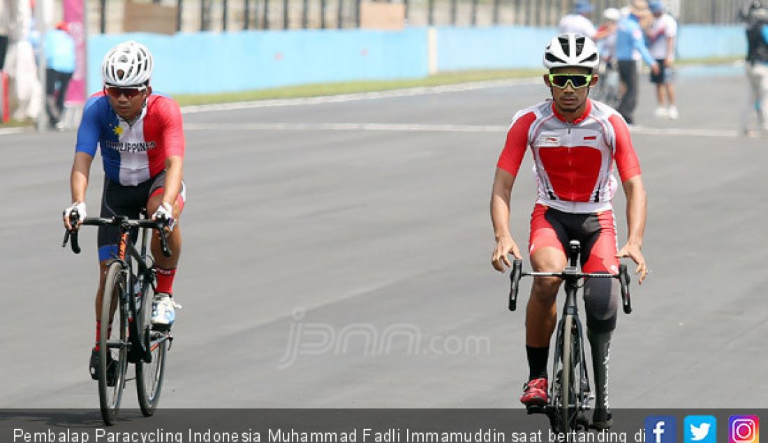 Pembalap Paracycling Indonesia Muhammad Fadli Immamuddin saat bertanding di Asian Para Games 2018, Bogor, Selasa (9/10). - JPNN.com