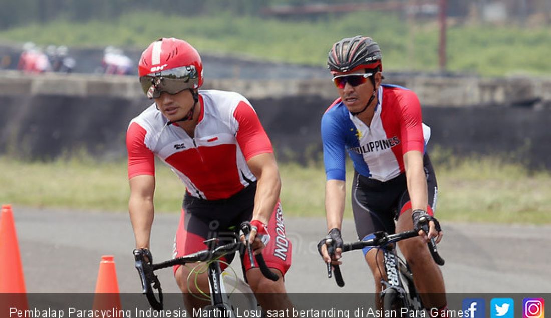 Pembalap Paracycling Indonesia Marthin Losu saat bertanding di Asian Para Games 2018, Bogor, Selasa (9/10). - JPNN.com