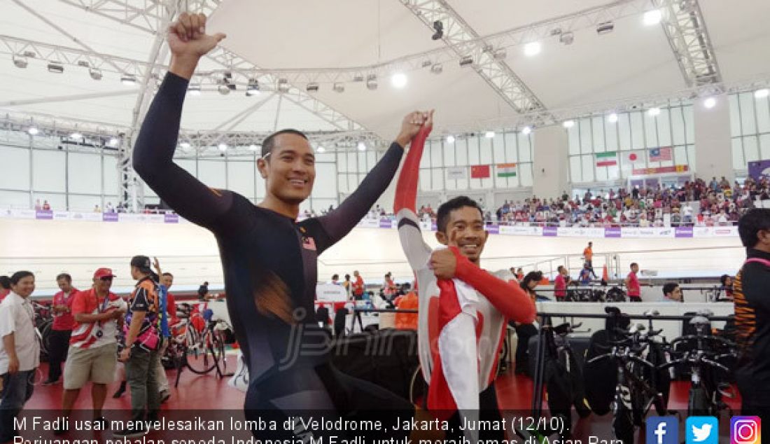 M Fadli usai menyelesaikan lomba di Velodrome, Jakarta, Jumat (12/10). Perjuangan pebalap sepeda Indonesia M Fadli untuk meraih emas di Asian Para Games 2018 akhirnya tercapai. - JPNN.com