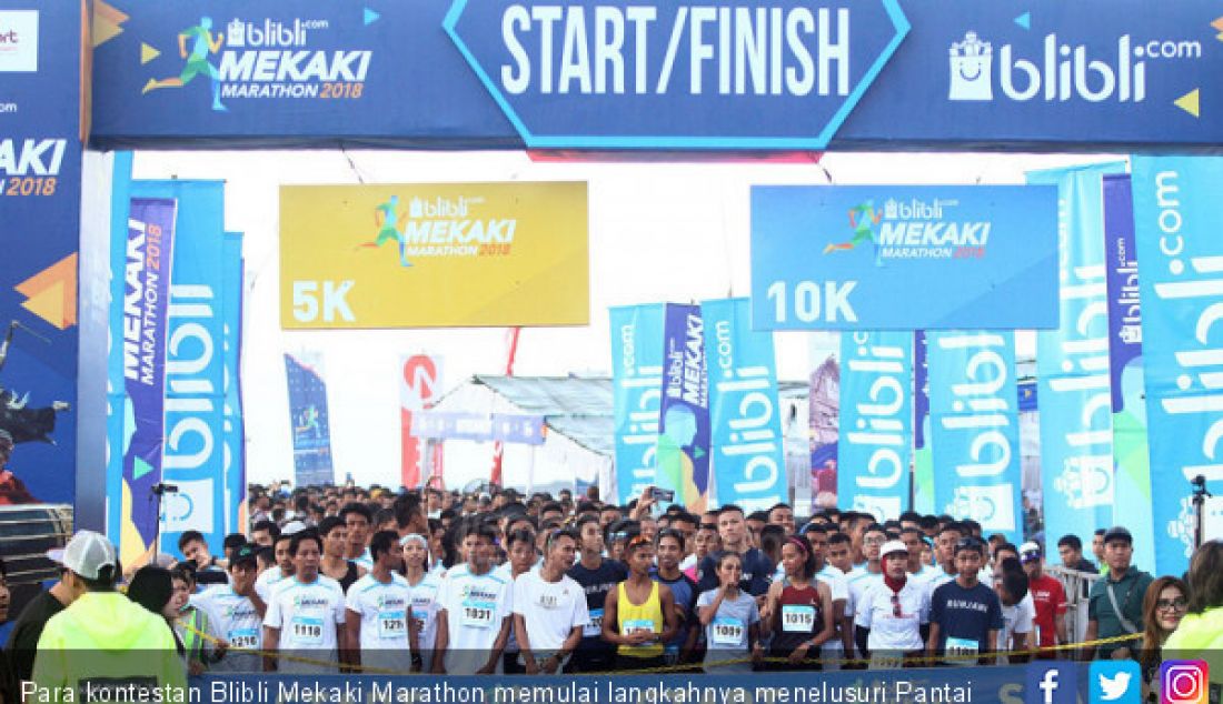 Para kontestan Blibli Mekaki Marathon memulai langkahnya menelusuri Pantai Mekaki, Lombok Barat, NTB, Minggu (28/10). - JPNN.com