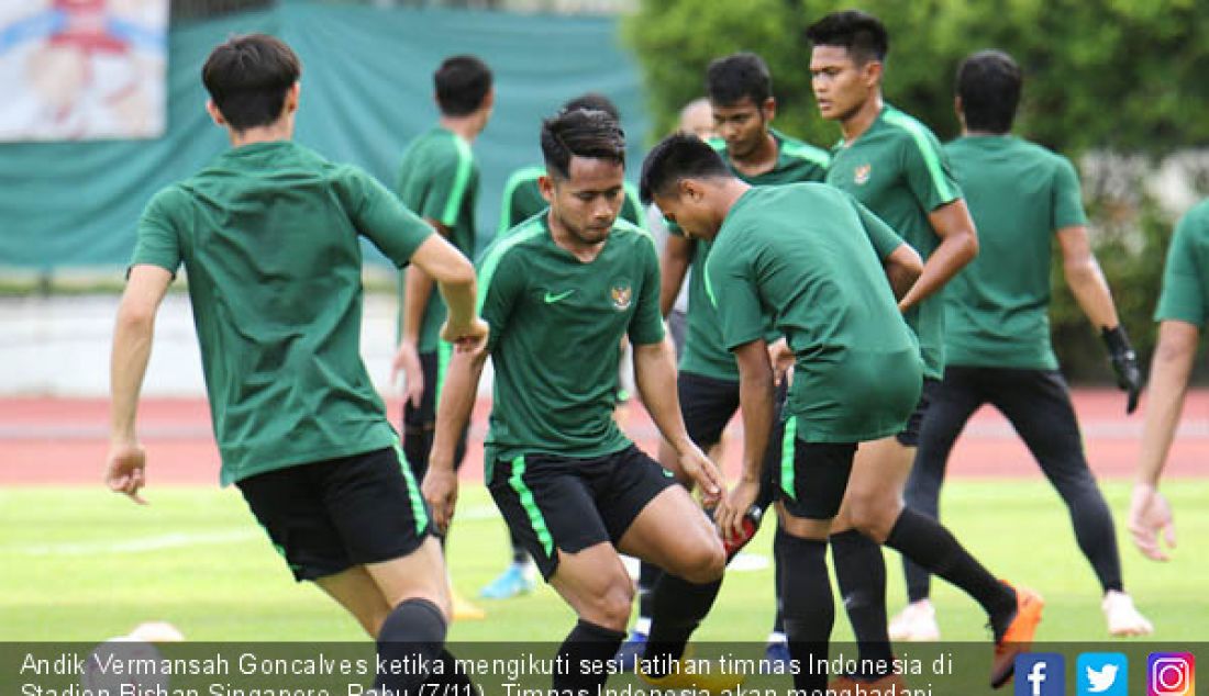 Andik Vermansah Goncalves ketika mengikuti sesi latihan timnas Indonesia di Stadion Bishan Singapore, Rabu (7/11). Timnas Indonesia akan menghadapi Singapore pada babak penyisihan grup B Piala AFF 2018. - JPNN.com