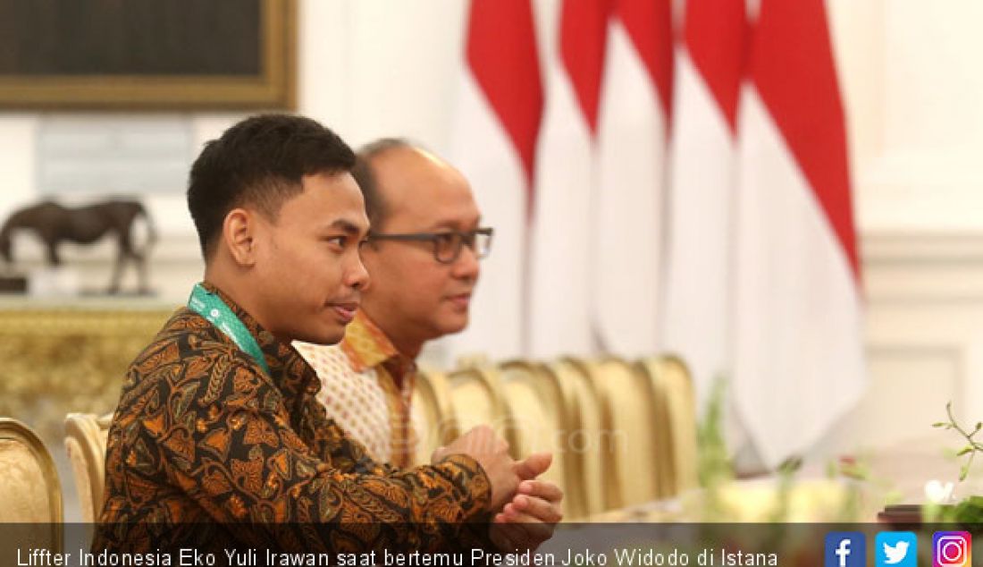 Liffter Indonesia Eko Yuli Irawan saat bertemu Presiden Joko Widodo di Istana Merdeka, Jakarta, Kamis (8/11). - JPNN.com