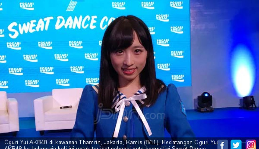 Oguri Yui AKB48 di kawasan Thamrin, Jakarta, Kamis (8/11). Kedatangan Oguri Yui AKB48 ke Indonesia kali ini untuk terlibat sebagai duta kompetisi Sweat Dance Cover Competition. - JPNN.com