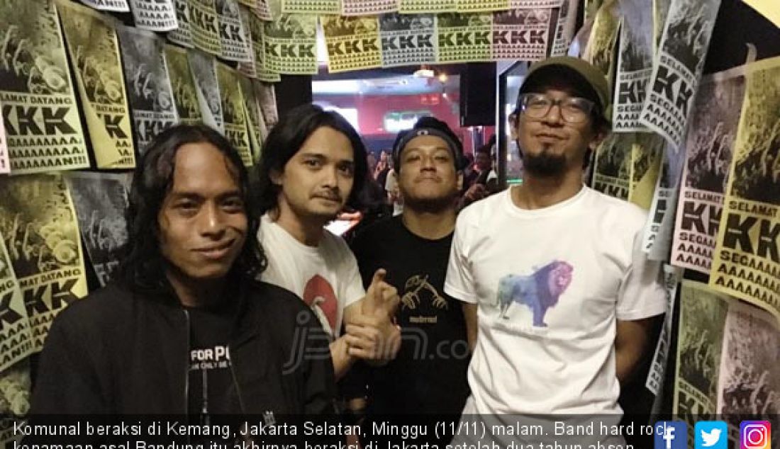 Komunal beraksi di Kemang, Jakarta Selatan, Minggu (11/11) malam. Band hard rock kenamaan asal Bandung itu akhirnya beraksi di Jakarta setelah dua tahun absen. - JPNN.com