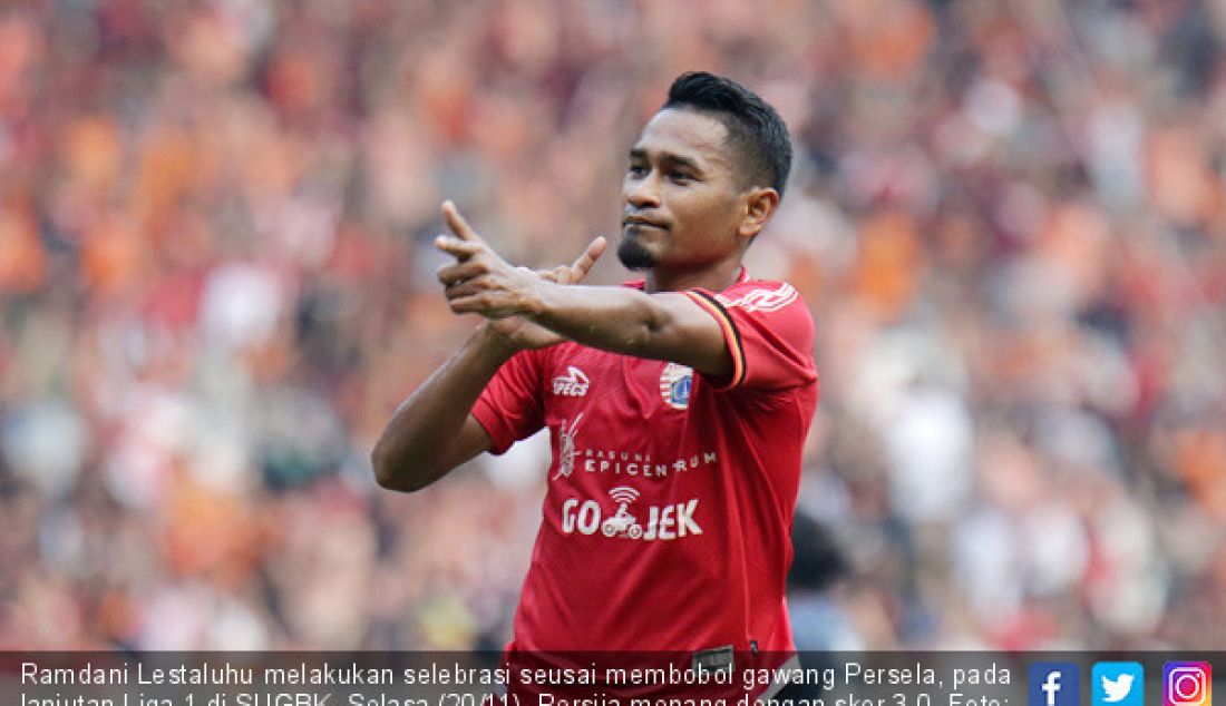 Ramdani Lestaluhu melakukan selebrasi seusai membobol gawang Persela, pada lanjutan Liga 1 di SUGBK, Selasa (20/11). Persija menang dengan skor 3-0. - JPNN.com