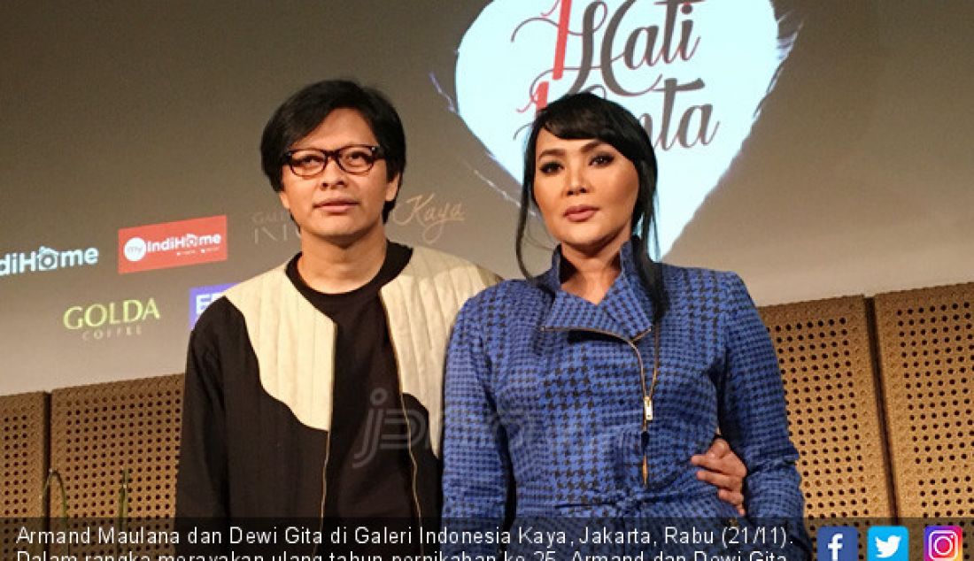 Armand Maulana dan Dewi Gita di Galeri Indonesia Kaya, Jakarta, Rabu (21/11). Dalam rangka merayakan ulang tahun pernikahan ke-25, Armand dan Dewi Gita berencana mengadakan konser tepat di hari pernikahan. - JPNN.com