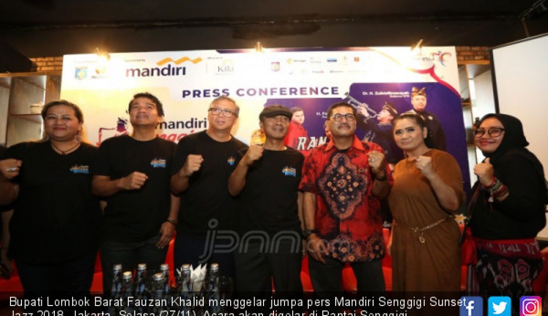 Bupati Lombok Barat Fauzan Khalid menggelar jumpa pers Mandiri Senggigi Sunset Jazz 2018, Jakarta, Selasa (27/11). Acara akan digelar di Pantai Senggigi, Lombok, NTB, 9 Desember 2018 untuk menghibur warga korban gempa. Kegiatan ini dimaksudkan sebagai salah satu bentuk trauma healing untuk masyarakat setempat. - JPNN.com