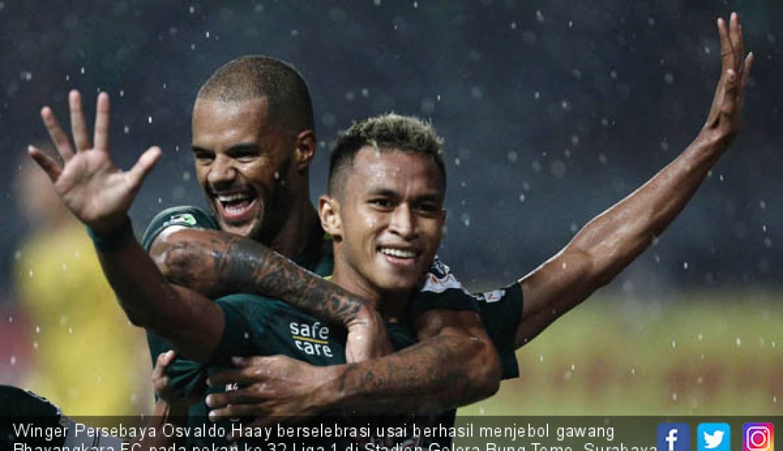 Winger Persebaya Osvaldo Haay berselebrasi usai berhasil menjebol gawang Bhayangkara FC pada pekan ke-32 Liga 1 di Stadion Gelora Bung Tomo, Surabaya, Senin (26/11). - JPNN.com