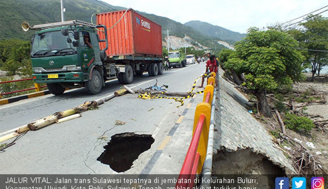 Jalan Trans Sulawesi Terkikis Banjir