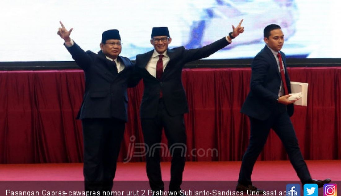 Pasangan Capres-cawapres nomor urut 2 Prabowo Subianto-Sandiaga Uno saat acara Pidato Kebangsaan Indonesia Menang, Jakarta, Senin (14/1). - JPNN.com