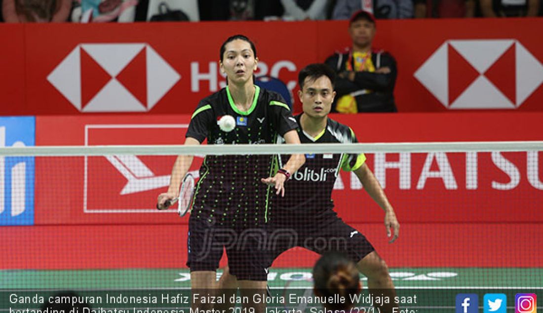 Ganda campuran Indonesia Hafiz Faizal dan Gloria Emanuelle Widjaja saat bertanding di Daihatsu Indonesia Master 2019, Jakarta, Selasa (22/1). - JPNN.com