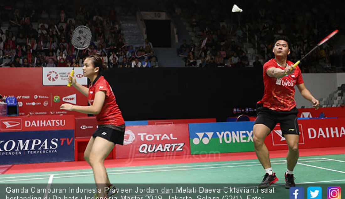 Ganda Campuran Indonesia Praveen Jordan dan Melati Daeva Oktavianti saat bertanding di Daihatsu Indonesia Master 2019, Jakarta, Selasa (22/1). - JPNN.com