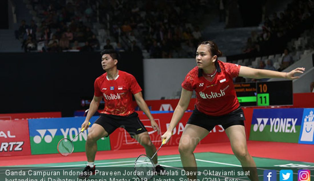 Ganda Campuran Indonesia Praveen Jordan dan Melati Daeva Oktavianti saat bertanding di Daihatsu Indonesia Master 2019, Jakarta, Selasa (22/1). - JPNN.com