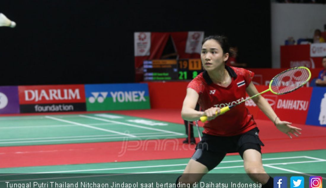 Tunggal Putri Thailand Nitchaon Jindapol saat bertanding di Daihatsu Indonesia Master 2019, Jakarta, Kamis (24/1). - JPNN.com