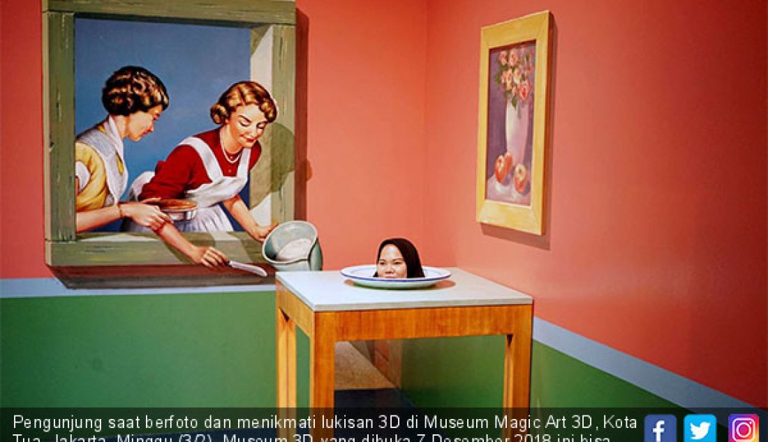 Pengunjung saat berfoto dan menikmati lukisan 3D di Museum Magic Art 3D, Kota Tua, Jakarta, Minggu (3/2). Museum 3D yang dibuka 7 Desember 2018 ini bisa menjadi alternatif liburan di Jakarta, dengan lebih dari 100 spot foto. - JPNN.com