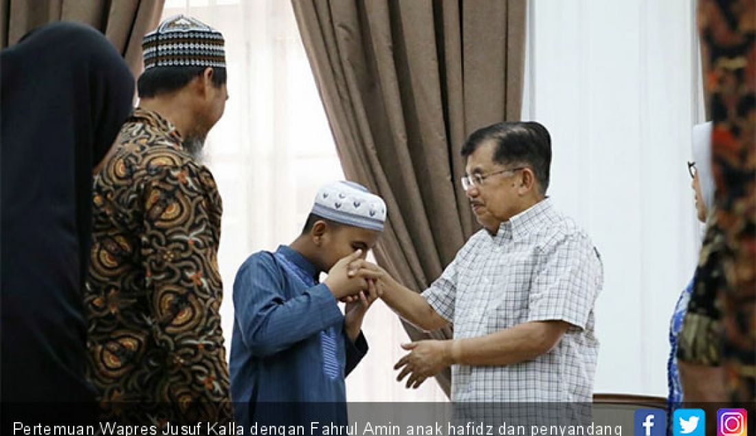 Pertemuan Wapres Jusuf Kalla dengan Fahrul Amin anak hafidz dan penyandang tunanetra di rumah dinas Wapres, Jakarta, Minggu (10/2). - JPNN.com