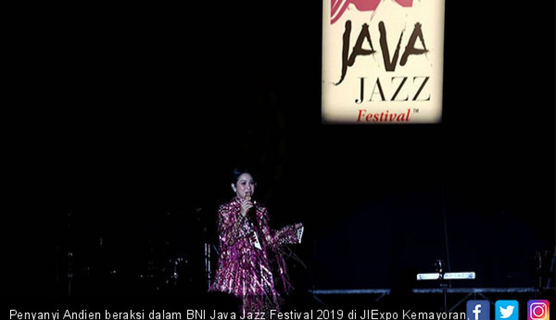 Penyanyi Andien beraksi dalam BNI Java Jazz Festival 2019 di JIExpo Kemayoran, Jakarta, Sabtu (2/3). - JPNN.com