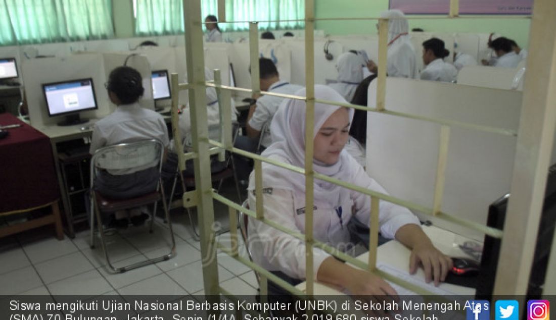 Siswa mengikuti Ujian Nasional Berbasis Komputer (UNBK) di Sekolah Menengah Atas (SMA) 70 Bulungan, Jakarta, Senin (1/4/). Sebanyak 2.019.680 siswa Sekolah Menengah Atas (SMA) dan Madrasah Aliyah (MA) di seluruh Indonesia mengikuti UNBK yang diselenggarakan pada 1, 2, 4, dan 8 April 2019. - JPNN.com