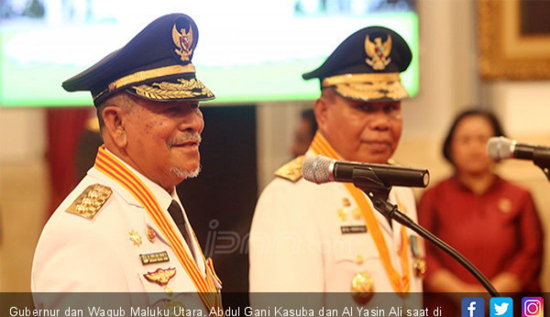 Gubernur dan Wagub Maluku Utara, Abdul Gani Kasuba dan Al Yasin Ali saat di Istana Negara, Jakarta, Jumat (10/5). - JPNN.com