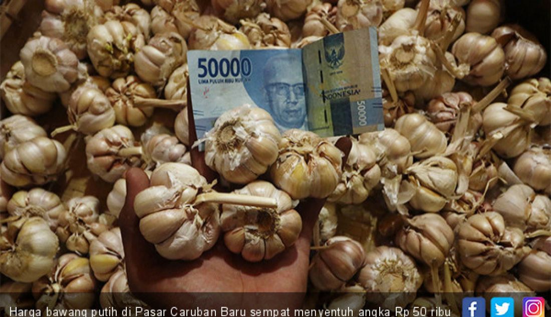 Harga bawang putih di Pasar Caruban Baru sempat menyentuh angka Rp 50 ribu per-kilogram. - JPNN.com