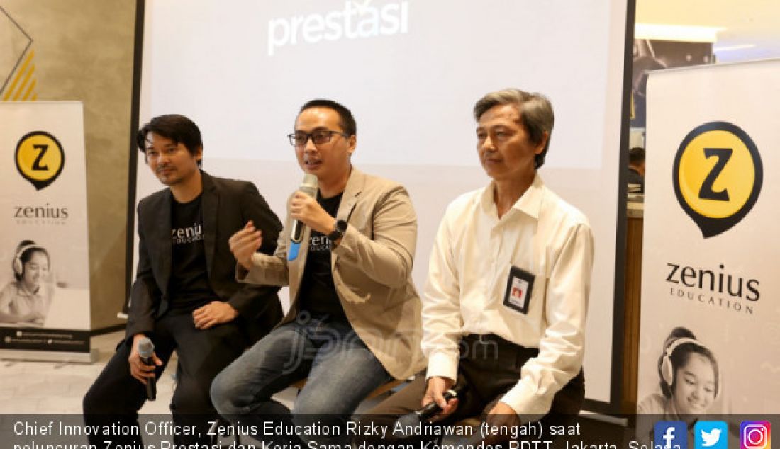 Chief Innovation Officer, Zenius Education Rizky Andriawan (tengah) saat peluncuran Zenius Prestasi dan Kerja Sama dengan Kemendes PDTT, Jakarta, Selasa (14/5). - JPNN.com